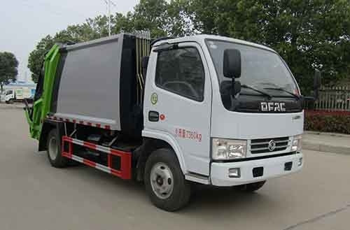 тележка свалки мусора 7360kg 4X2 129hp с контейнером Cloased