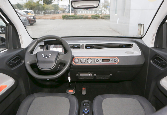 Автомобили ev Wuling мини SUV 120~170KM тренировочной площадки электрических автомобилей HONGGUANG мини
